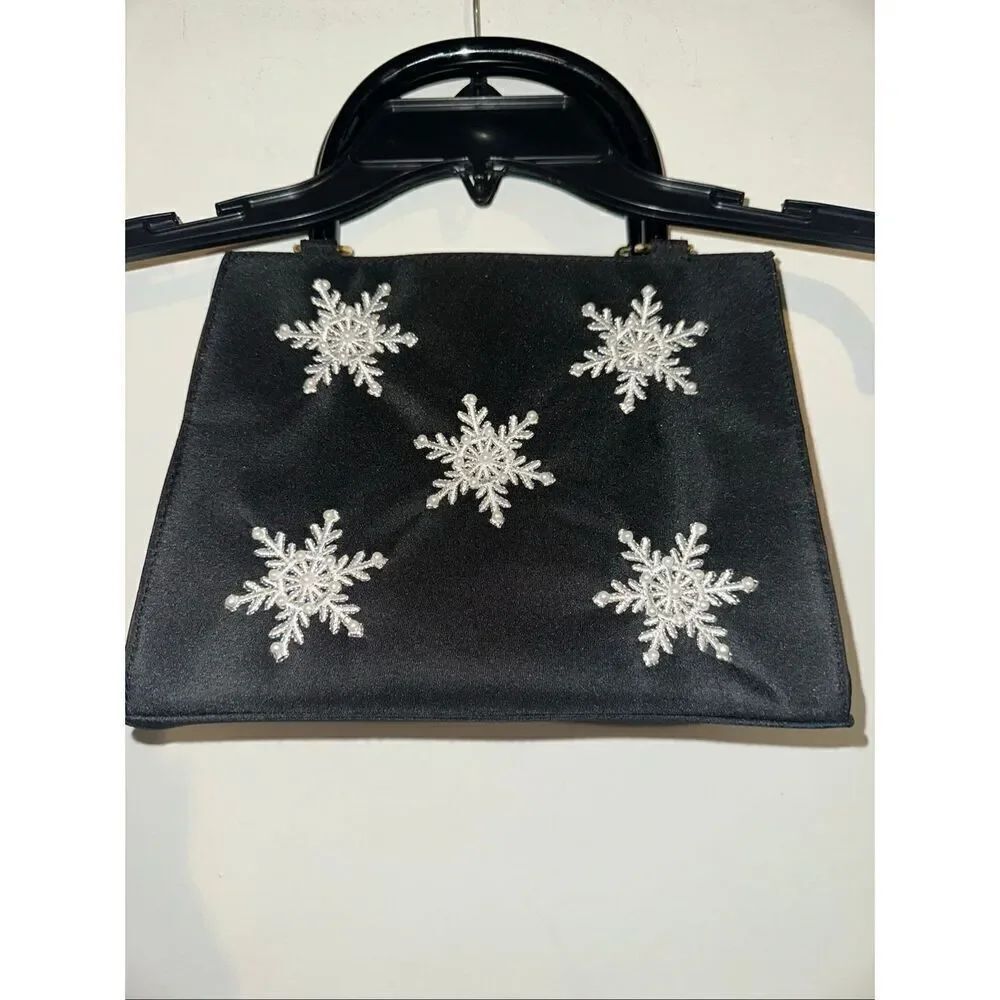 Kim Rogers Boutique beaded snowflake handbag purse clutch New